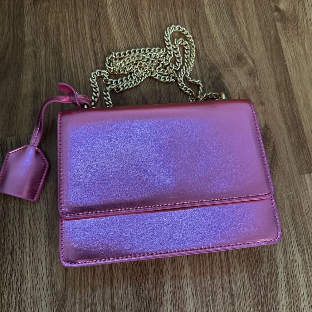 Chic Metallic Pink Shoulder Bag with Chain Strap